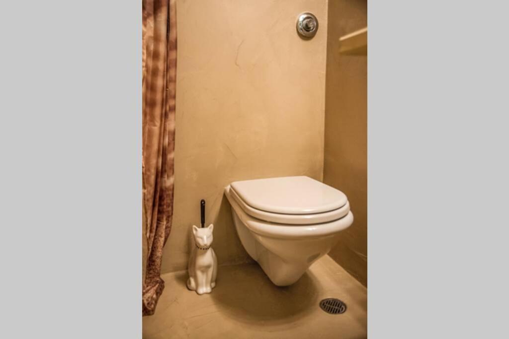 Athinas Apartment Пірей Екстер'єр фото