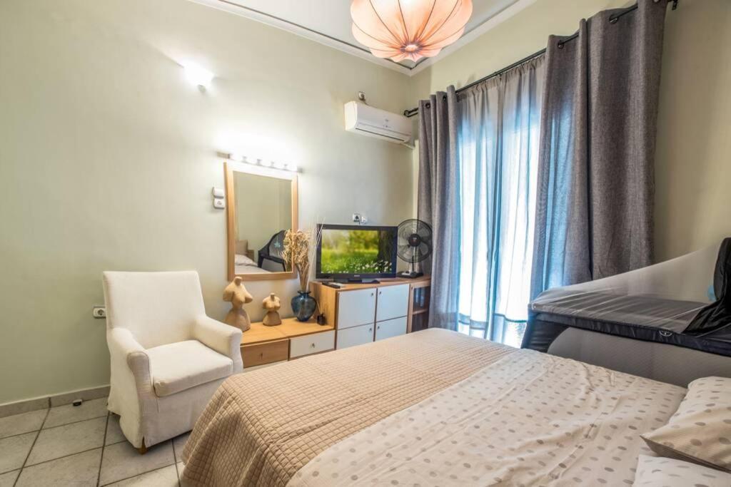 Athinas Apartment Пірей Екстер'єр фото